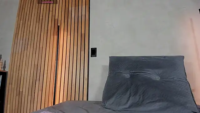 Snapshot of honeyhot69__ chatting on 22, 11, 2025 honeyhot69 online show from 22, 11, 2025