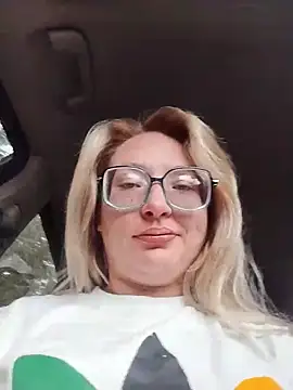 Snapshot of xWhoreAbleX_Pika chatting on 2, 12, 2025 xWhoreAbleX Pika online show from 2, 12, 2025