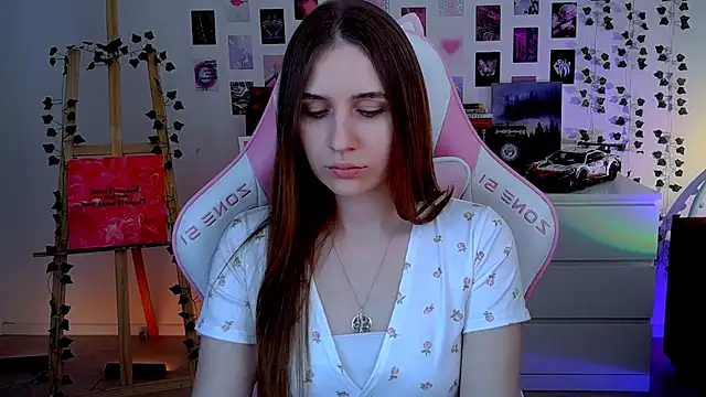 AliceCharmy online show from 17, 9, 2025