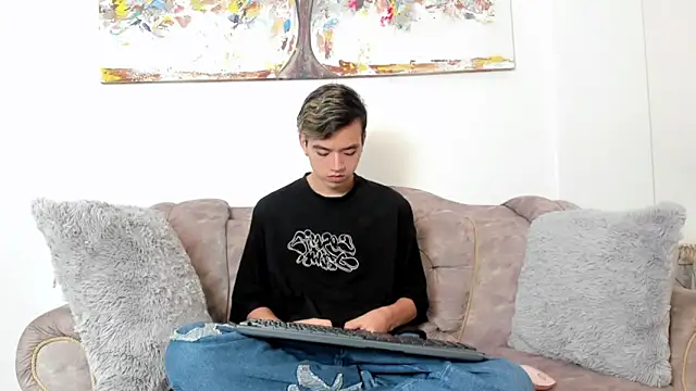 bunny maxi online show from 18, 3, 2025