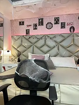 Brenda Garcia online show from 9, 10, 2025