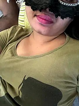 Snapshot of Magical-Couple-telugu chatting on 5, 12, 2024 Magical-Couple-telugu online show from 5, 12, 2024