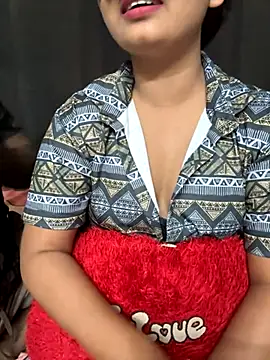 Snapshot of Magical-Couple-telugu chatting on 10, 10, 2025 Magical-Couple-telugu online show from 10, 10, 2025