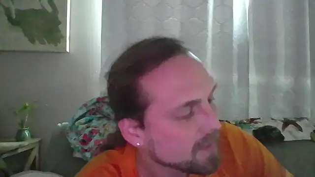 Snapshot of VitaminDrewFl chatting on 6, 7, 2026 VitaminDrewFl online show from 6, 7, 2026