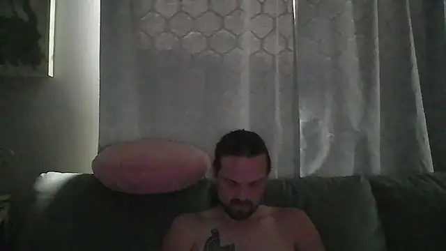 Snapshot of VitaminDrewFl chatting on 11, 7, 2026 VitaminDrewFl online show from 11, 7, 2026
