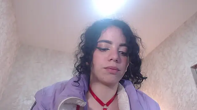 EmmaCowperr online show from 10, 1, 2025