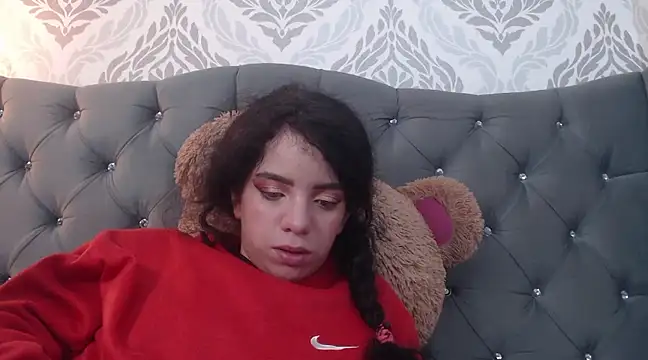 EmmaCowperr online show from 5, 3, 2025