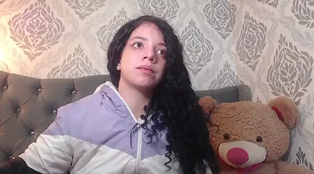 EmmaCowperr online show from 6, 3, 2025