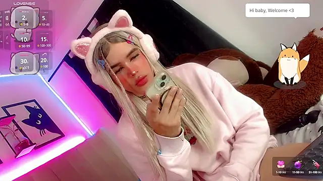 Snapshot of ladytslatina chatting on 4, 3, 2025 ladytslatina online show from 4, 3, 2025