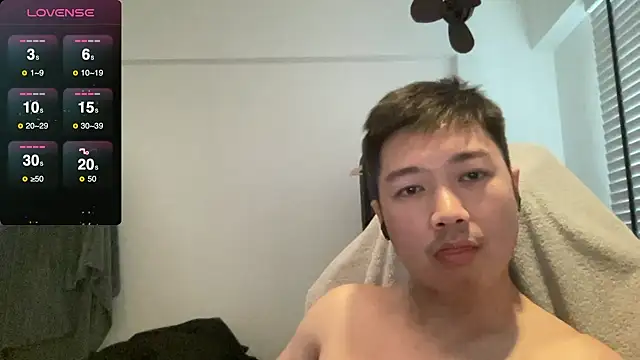 Snapshot of christopherlonger chatting on 27, 12, 2024 christopherlonger online show from 27, 12, 2024