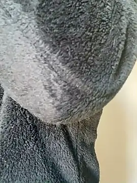 Luccreccia  online show from 21, 11, 2025