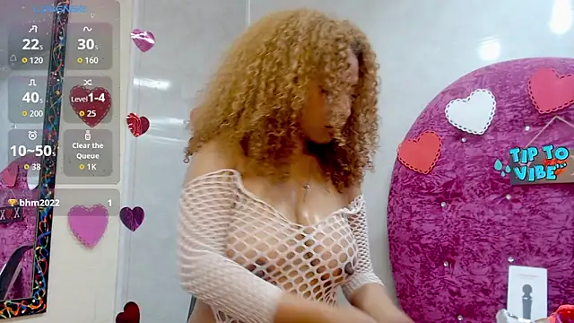 Snapshot of Litzy_Curly chatting on 7, 10, 2025 Litzy Curly online show from 7, 10, 2025