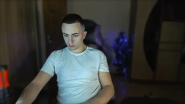 Snapshot of bigmark033 chatting on 3, 12, 2024 bigmark033 online show from 3, 12, 2024