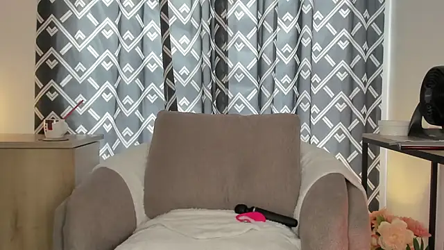 alyjonesoficiall online show from 2, 4, 2026