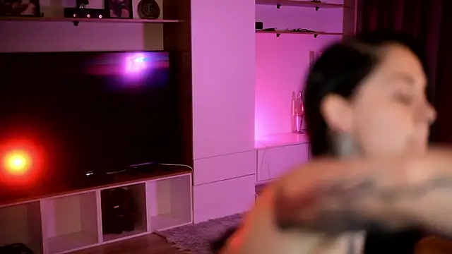 Snapshot of AcidPie chatting on 6, 11, 2025 AcidPie online show from 6, 11, 2025