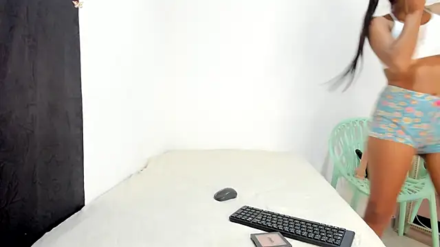 Vicky Freedom online show from 6, 4, 2026