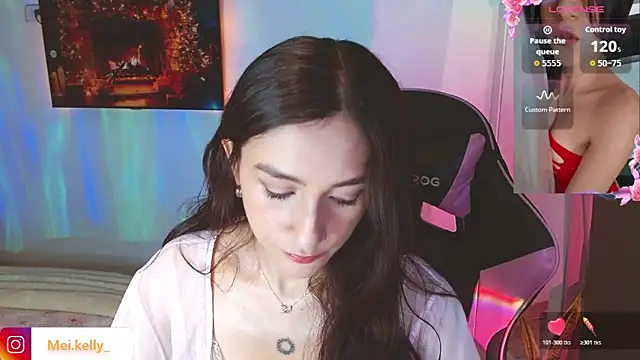 Mei Kelly online show from 2, 12, 2025