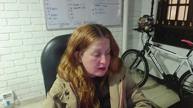 ViioletaMora online show from 16, 2, 2025