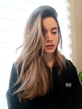 maliciaworld online show from 16, 2, 2025