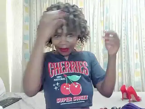 Snapshot of AfricanSquirtingQueen chatting on 19, 10, 2025 AfricanSquirtingQueen online show from 19, 10, 2025