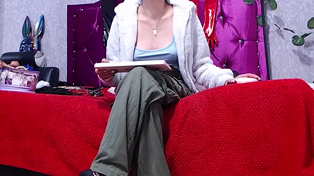 Snapshot of AyshaScott chatting on 4, 1, 2025 AyshaScott online show from 4, 1, 2025