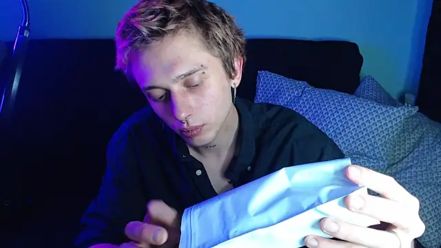 axxxturel online show from 13, 12, 2024