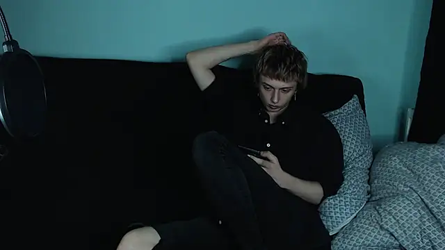 axxxturel online show from 25, 1, 2025