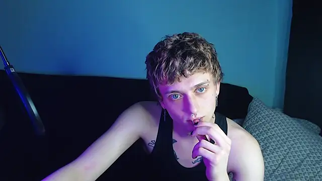 axxxturel online show from 17, 2, 2025