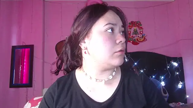 NikkiRous  online show from 10, 11, 2025