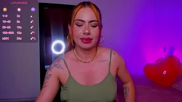 Snapshot of Dulce_charlottee chatting on 19, 2, 2025 Dulce charlottee online show from 19, 2, 2025