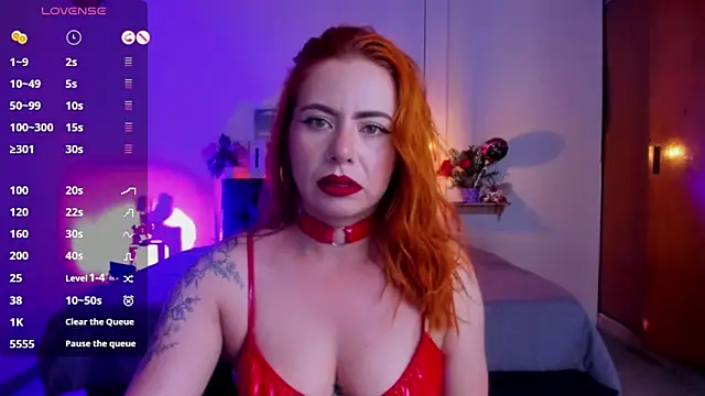 Snapshot of Dulce_charlottee chatting on 7, 3, 2025 Dulce charlottee online show from 7, 3, 2025