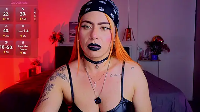 Snapshot of Dulce_charlottee chatting on 4, 10, 2025 Dulce charlottee online show from 4, 10, 2025