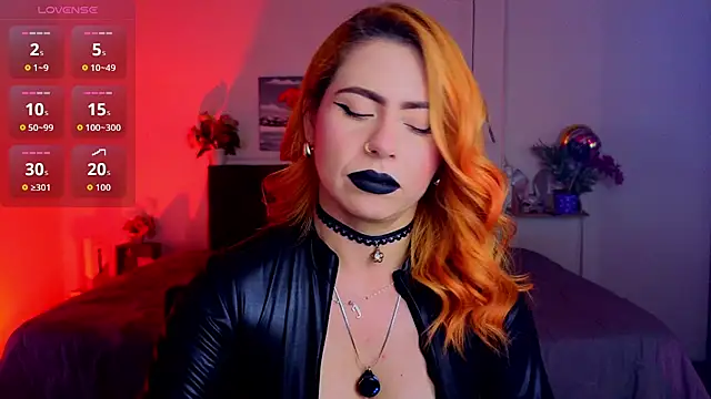 Snapshot of Dulce_charlottee chatting on 5, 10, 2025 Dulce charlottee online show from 5, 10, 2025