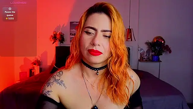 Snapshot of Dulce_charlottee chatting on 7, 10, 2025 Dulce charlottee online show from 7, 10, 2025
