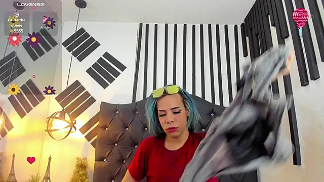 Giorgina Parado online show from 5, 2, 2025