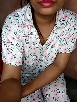 Snapshot of Im_Cute chatting on 6, 10, 2025 Im Cute online show from 6, 10, 2025