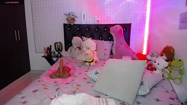 redgirlofficial online show from 4, 3, 2025