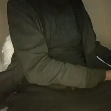 Gifttheskimaskboy online show from 15, 11, 2025