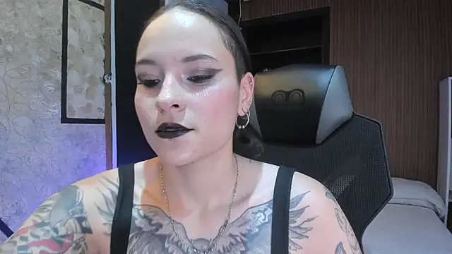 AnnyThompson  online show from 6, 4, 2026