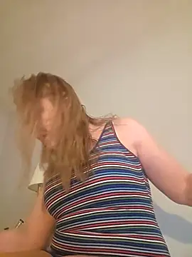 Snapshot of we8camgirl chatting on 15, 4, 2026 we8camgirl online show from 15, 4, 2026