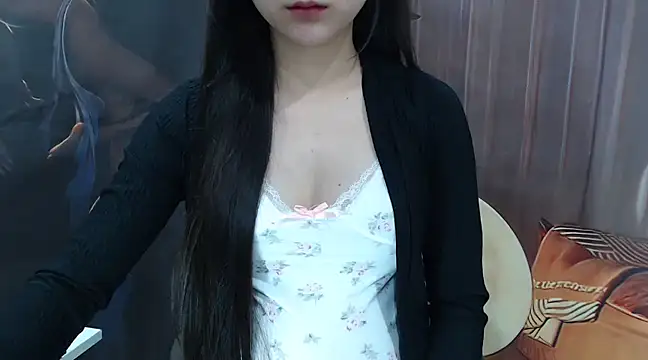 KaleAnisa online show from 19, 2, 2025