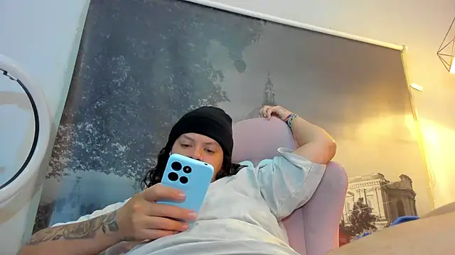 snowflake xxx online show from 13, 10, 2025