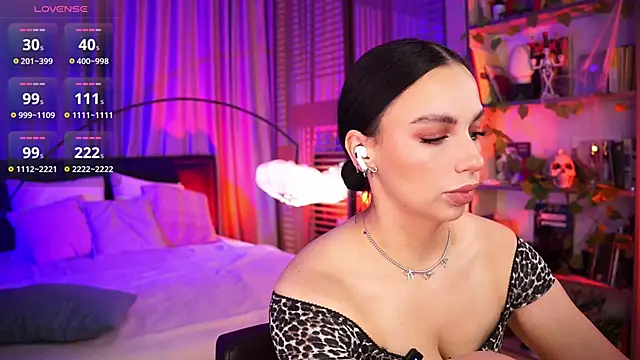 LunaNight online show from 3, 11, 2025