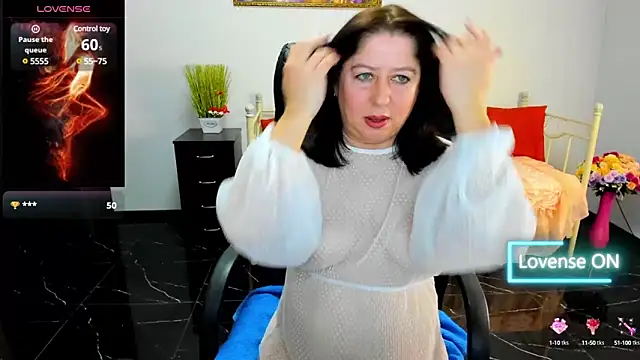 Julia Dean online show from 2, 3, 2025