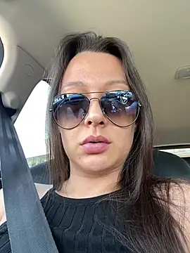 Lilly Black88888 online show from 17, 5, 2026