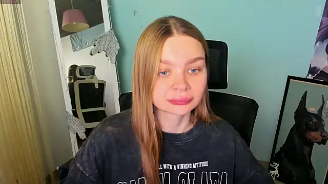 Molly sweetie online show from 24, 12, 2024