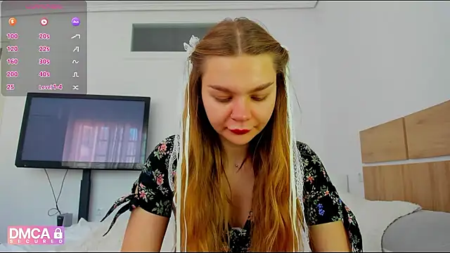 Snapshot of Molly_sweetie chatting on 13, 5, 2026 Molly sweetie online show from 13, 5, 2026