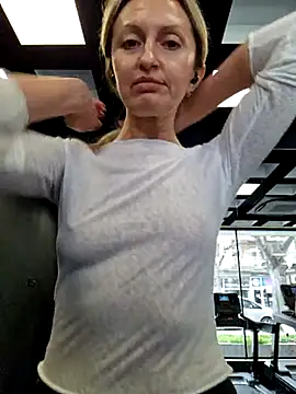 Snapshot of Miss____Mia_ chatting on 18, 3, 2025 Miss Mia online show from 18, 3, 2025