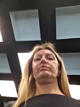 Snapshot of Miss____Mia_ chatting on 16, 11, 2025 Miss Mia online show from 16, 11, 2025