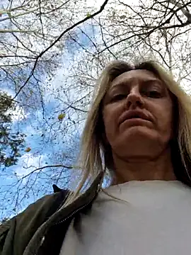 Snapshot of Miss____Mia_ chatting on 22, 11, 2025 Miss Mia online show from 22, 11, 2025